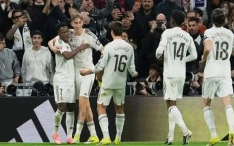 رابطة الدوري الإسباني تعلن تغيير توقيت مواجهتي برشلونة وريال مدريد القادمتين